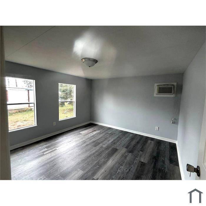 Sterlingwood second listing photo 3